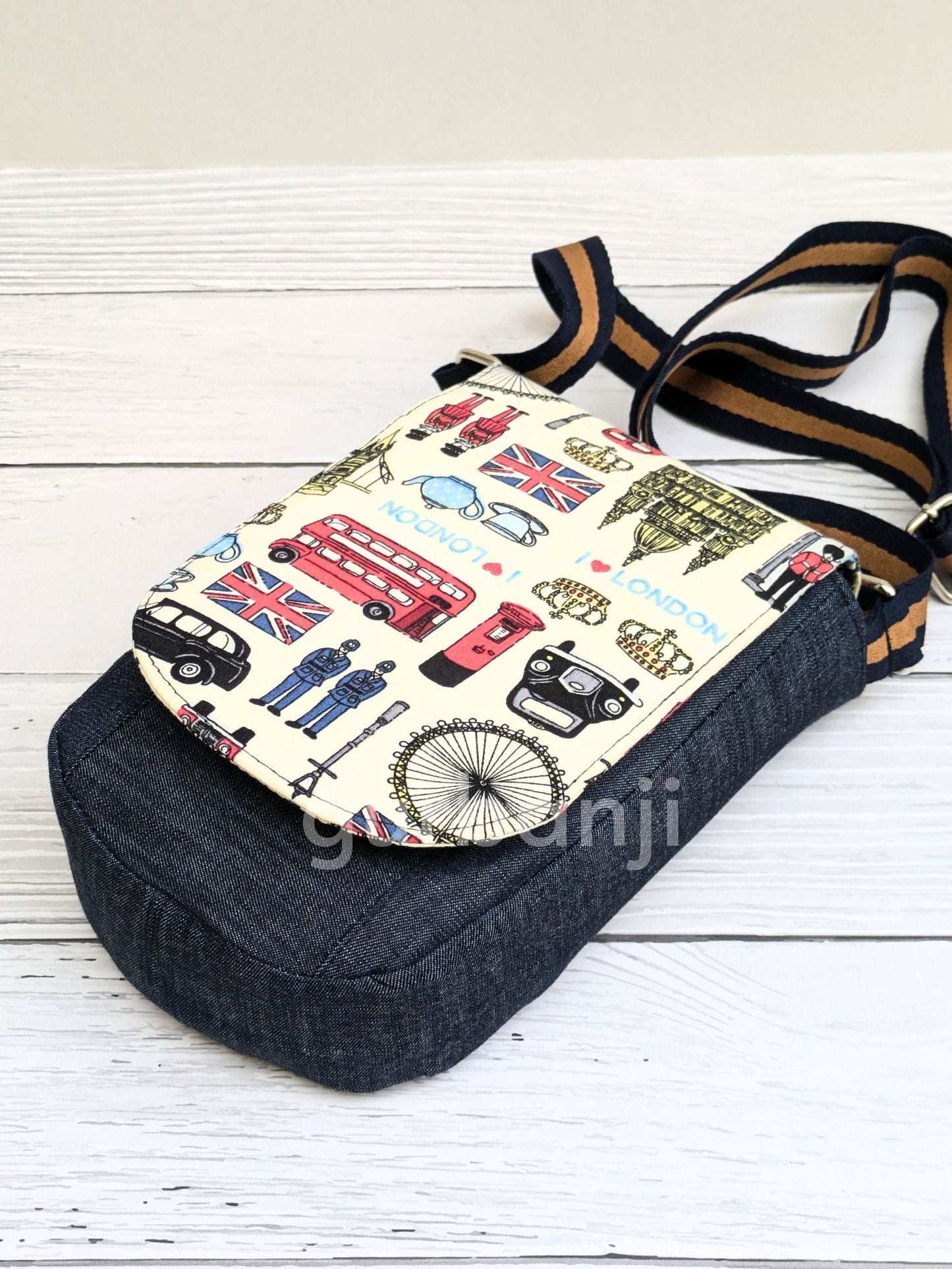 London Sling Bag