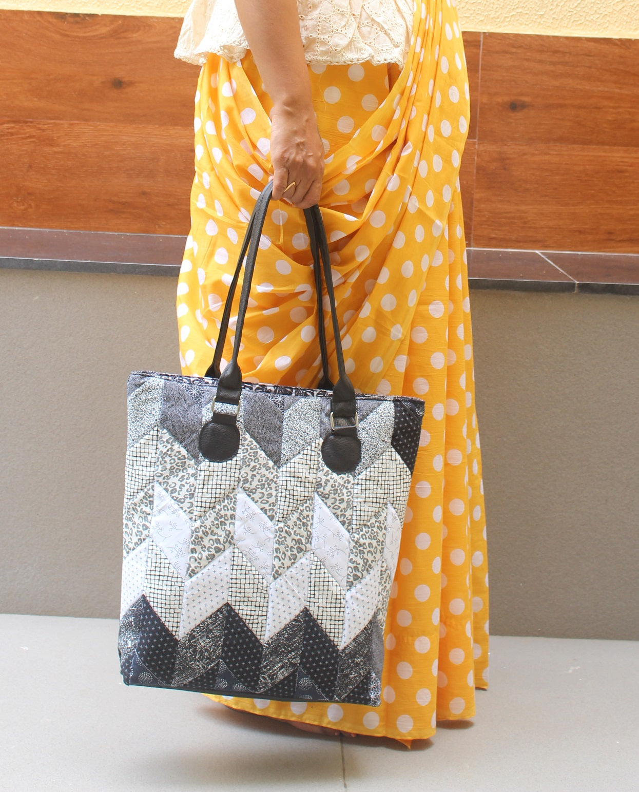 Zig zag Tote  Bag