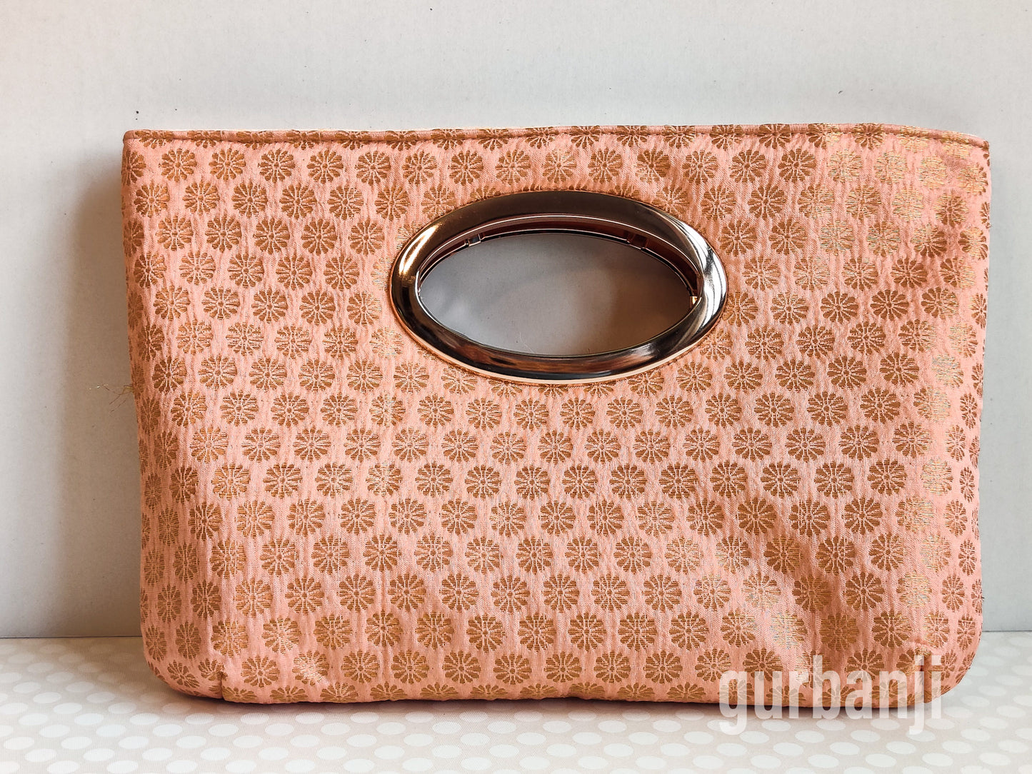 Grovvy Clutch : Go Peach