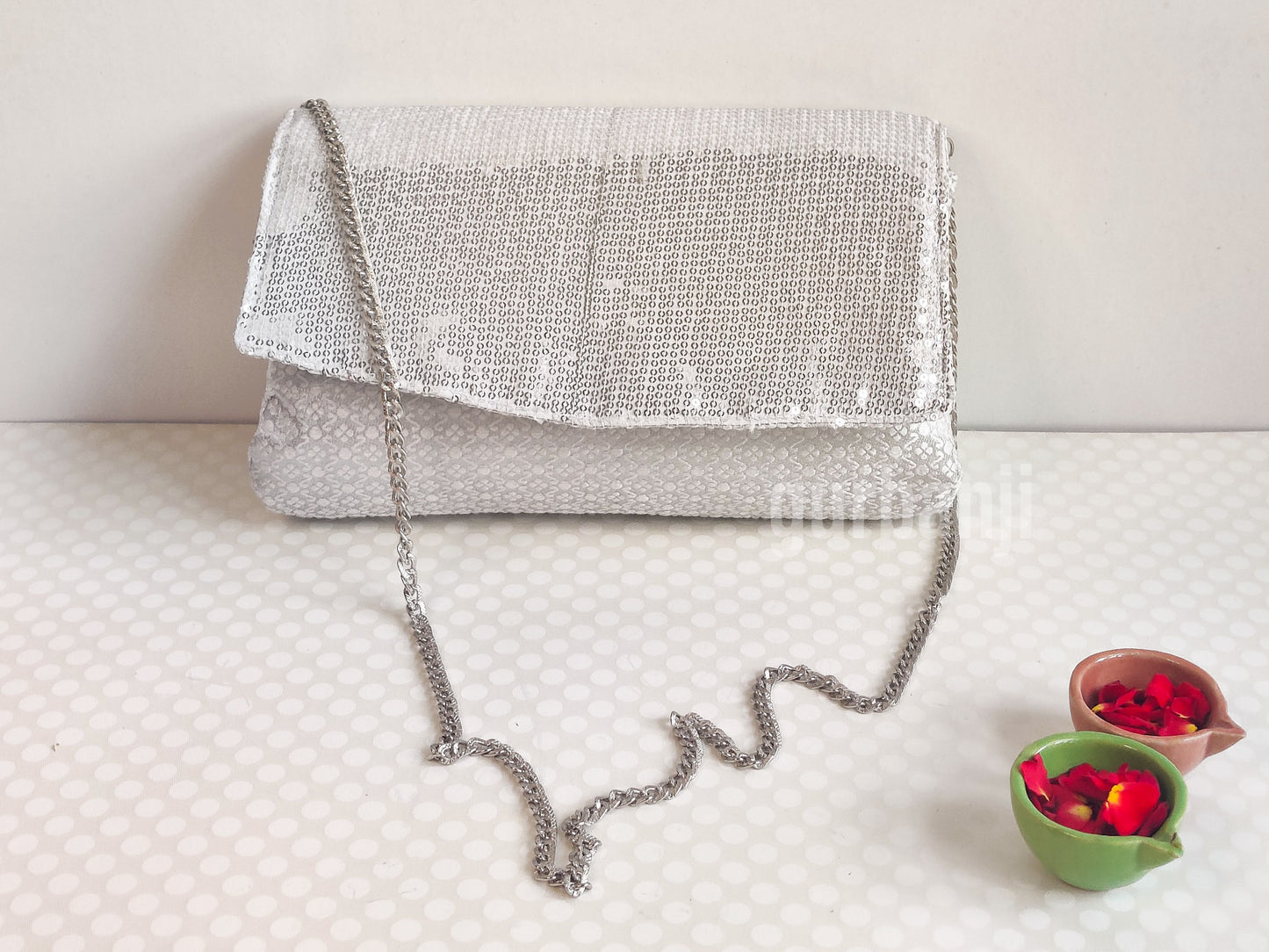 Swinging Silver Sling