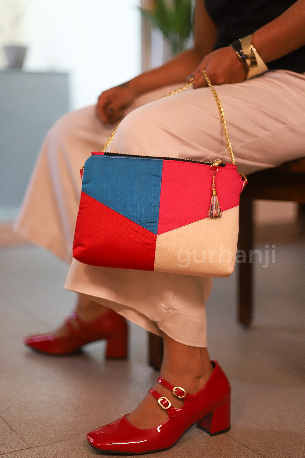 Color Block : Beige Red Sling