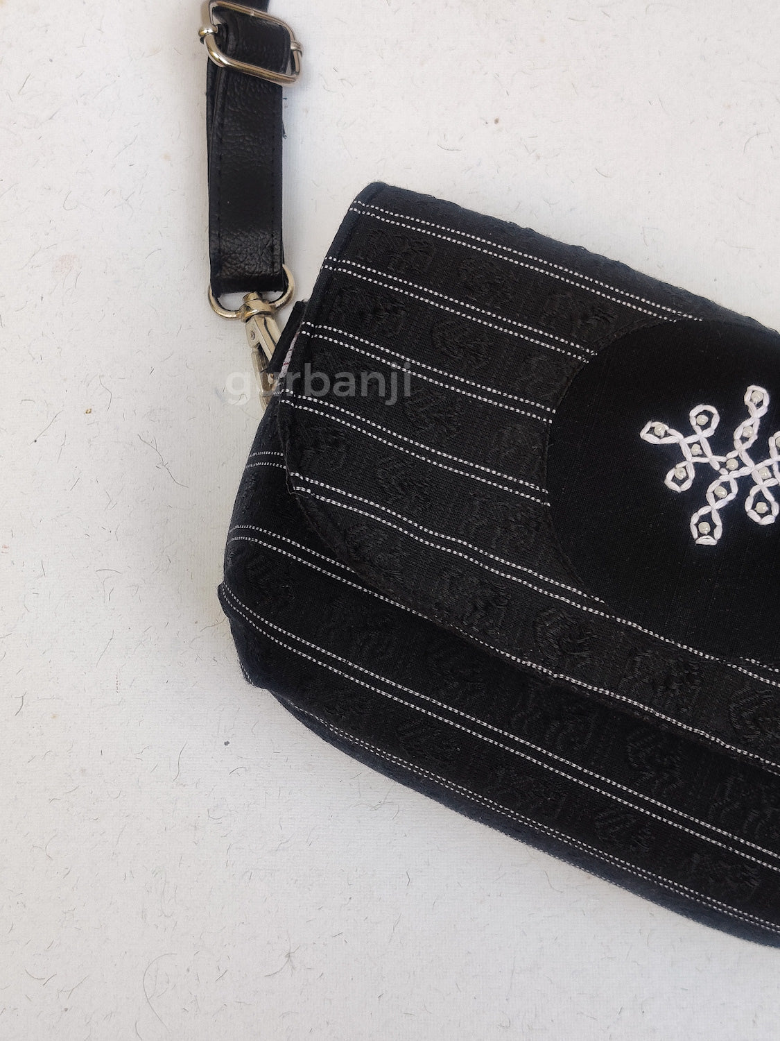 Kolam Sling :Black Khun