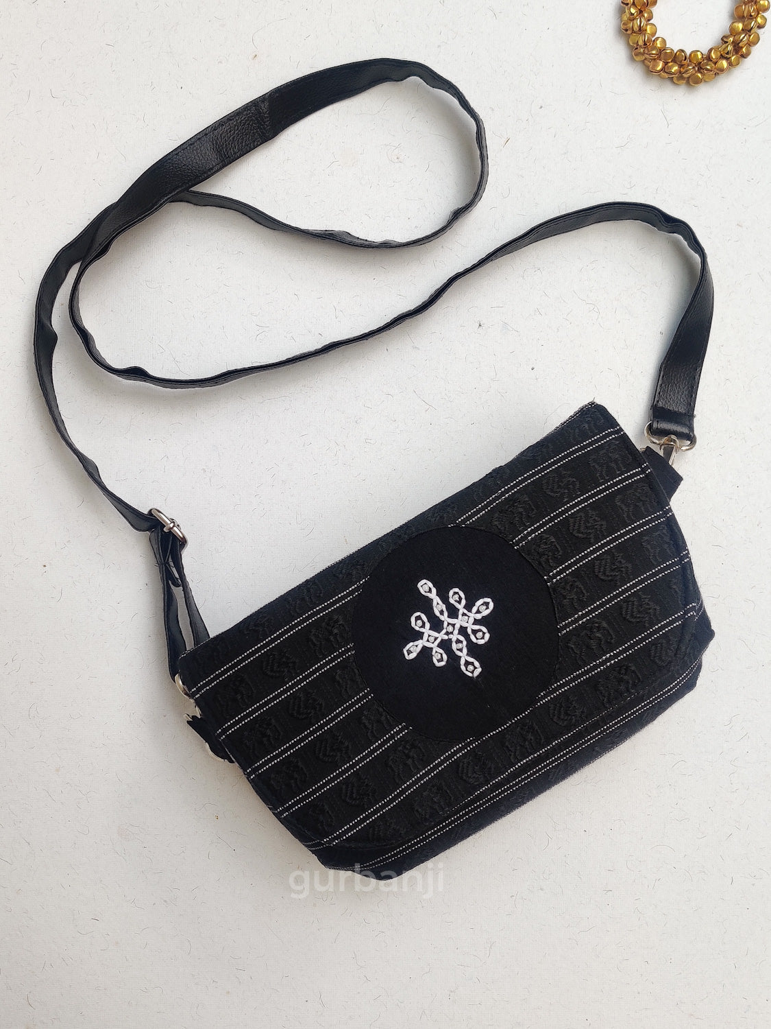 Kolam Sling :Black Khun